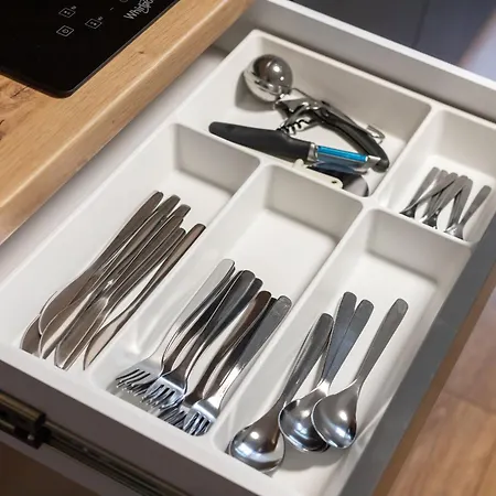 Newly Refurbished Lukiskiu Square By Reside Baltic * Wilno