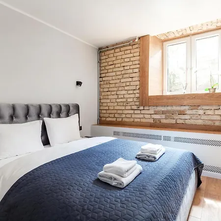 Apartment Newly Refurbished Lukiskiu Square By Reside Baltic