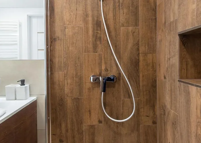 Newly Refurbished Lukiskiu Square By Reside Baltic ヴィリニュス