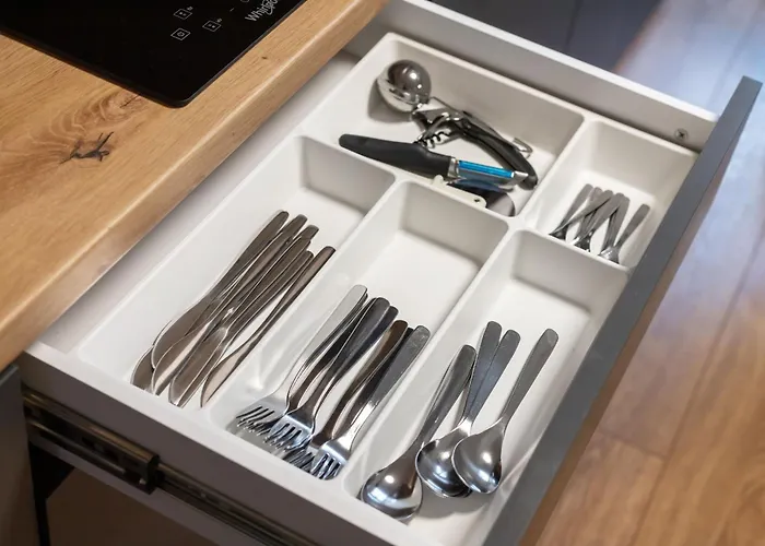 Newly Refurbished Lukiskiu Square By Reside Baltic * Wilno