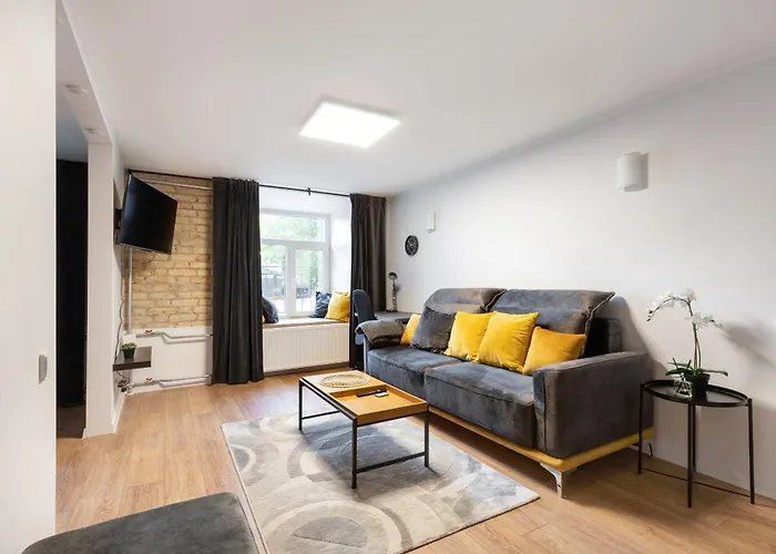 Newly Refurbished Lukiskiu Square By Reside Baltic Vilnius